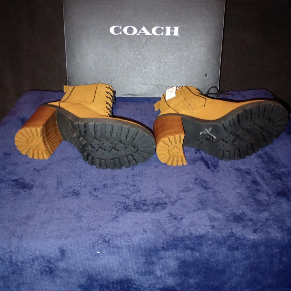 NWB Coach Haven Suede Boots Raw Umber Size 8.5B - Picture 7 of 13